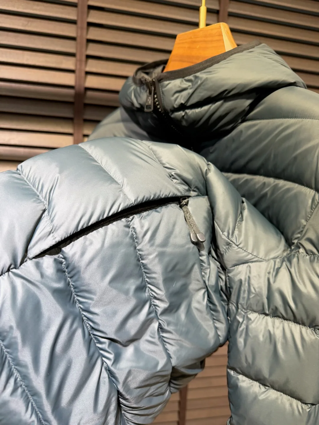 Men's Jackets And Down Jackets MONCLER 18361307