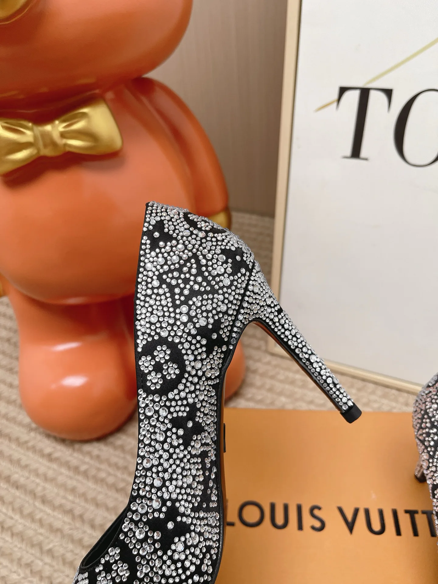 Women's Heels LOUIS VUITTON 16910357