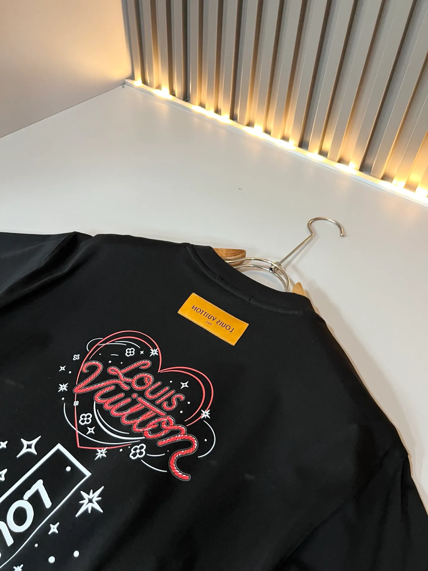 Men's T-Shirts LOUIS VUITTON 18395728