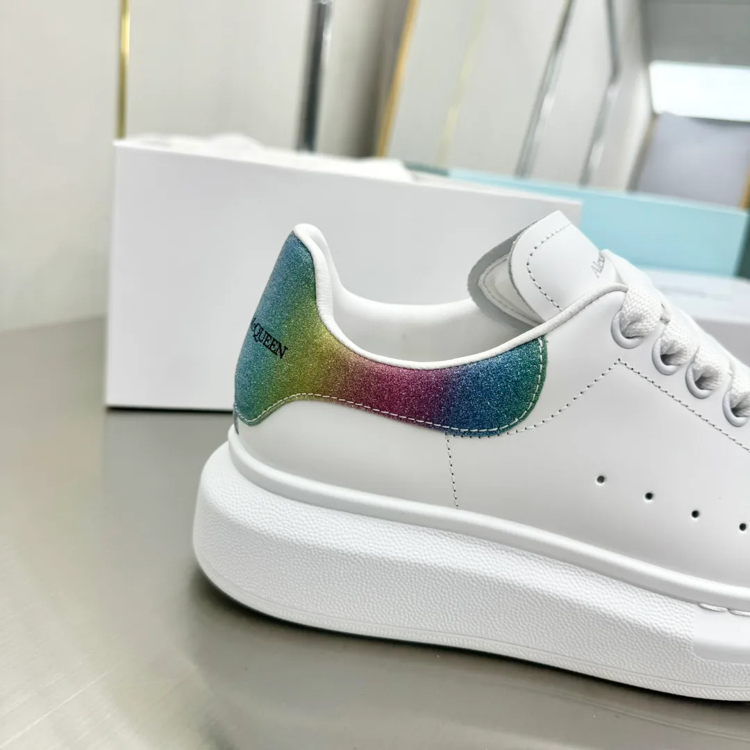 Women's Sneakers ALEXANDER MCQUEEN 18011234