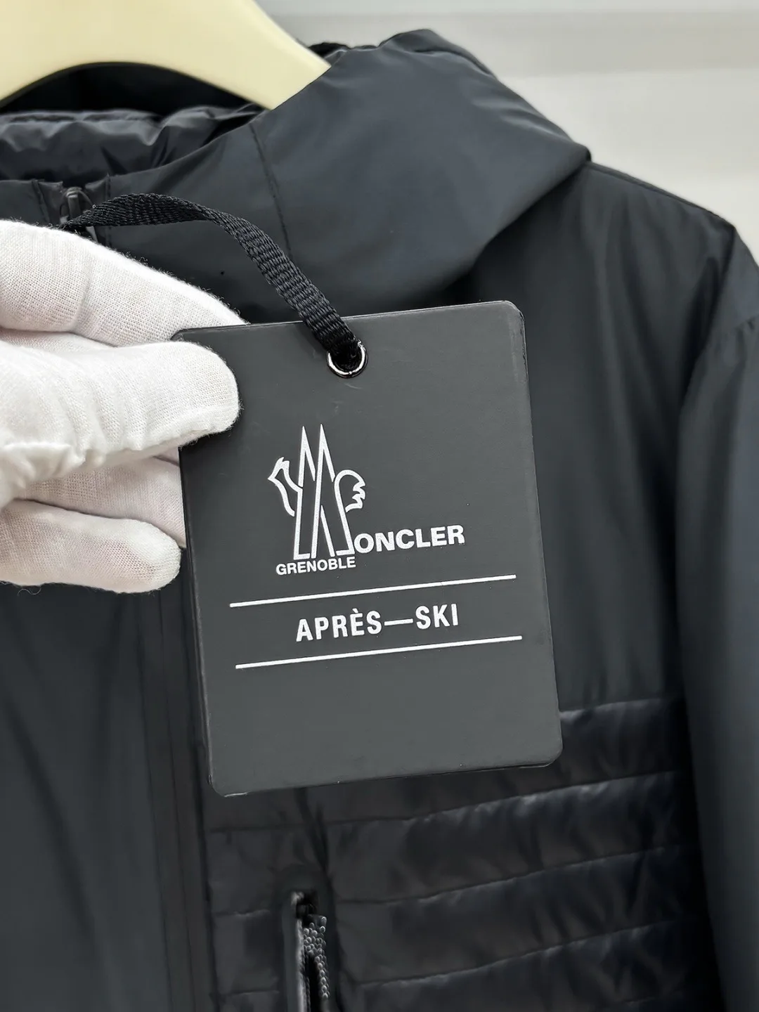 Куртки И Пуховики Мужские Moncler 18596633