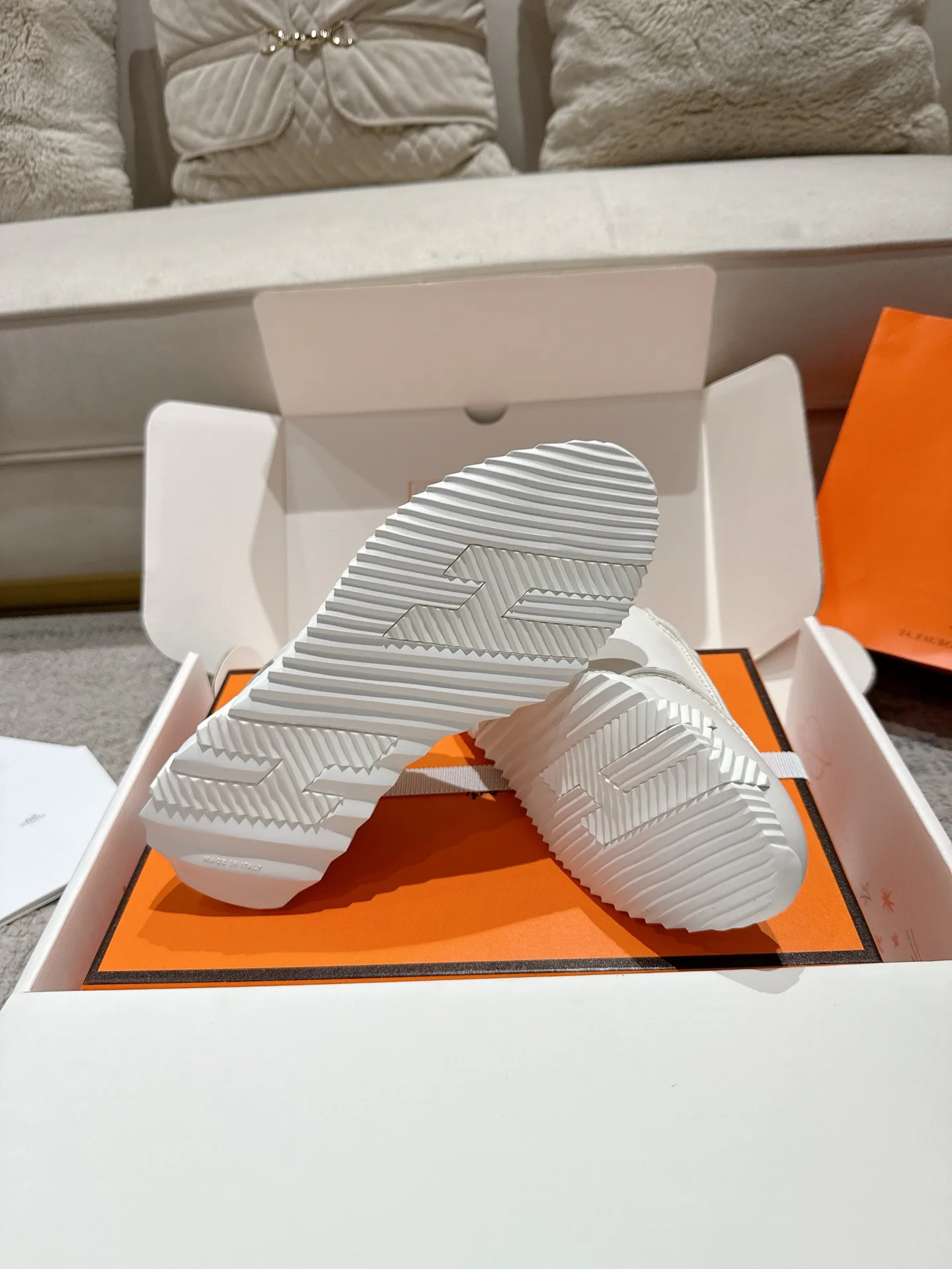 Women's Sneakers HERMES 17467526
