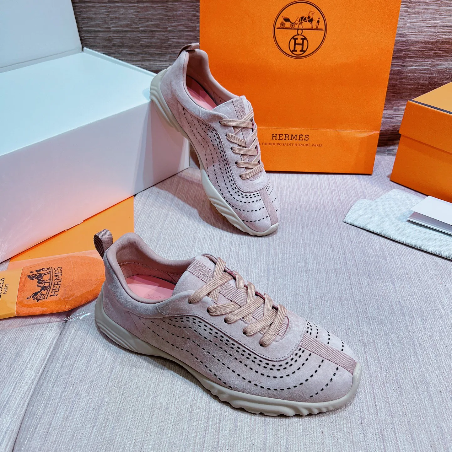 Men's Sneakers HERMES 17749564