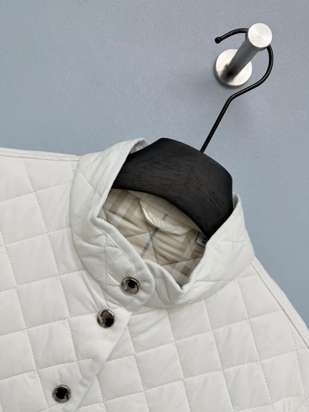 Women's Jackets And Down Jackets BURBERRY 18512940