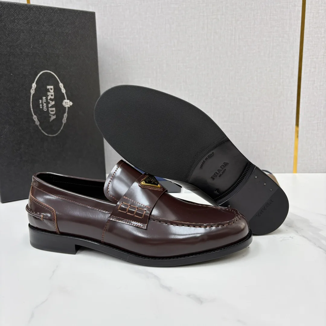 Men's Loafers And Dress Shoes PRADA 18367970