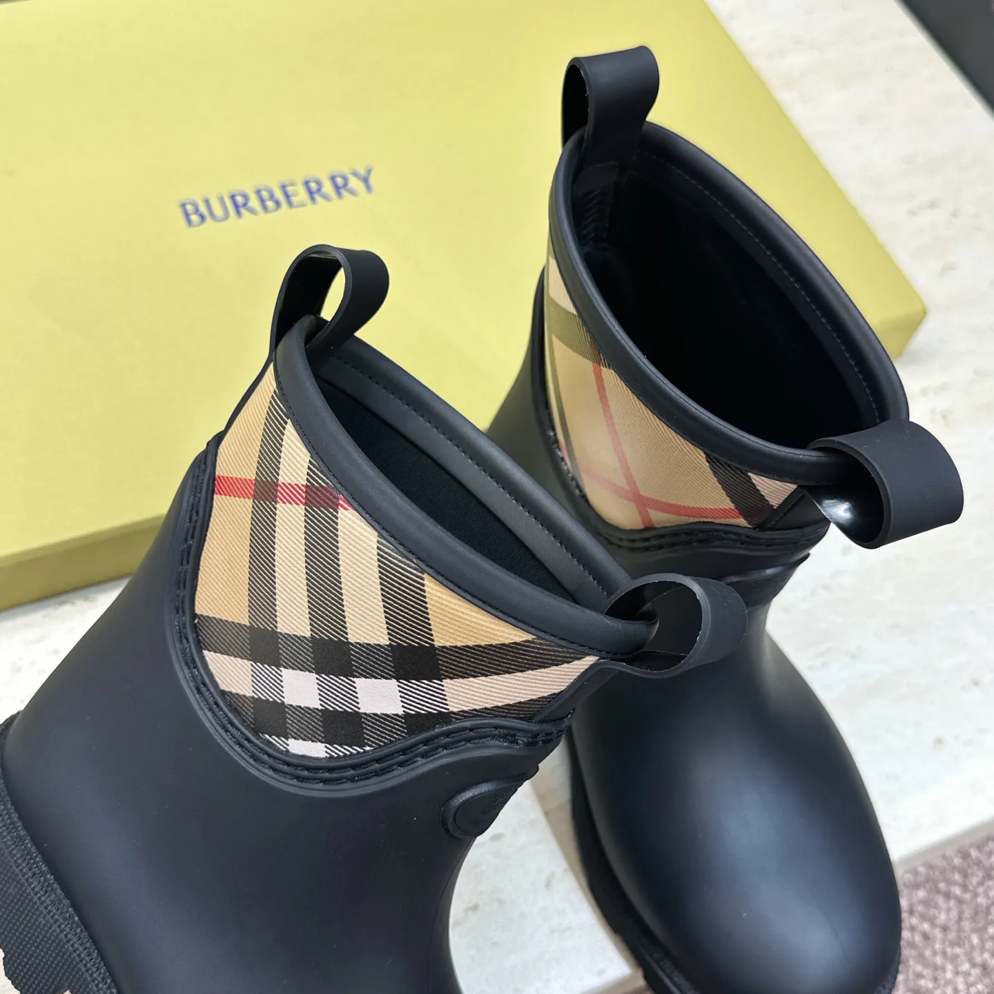 Women's Boots BURBERRY 18235848