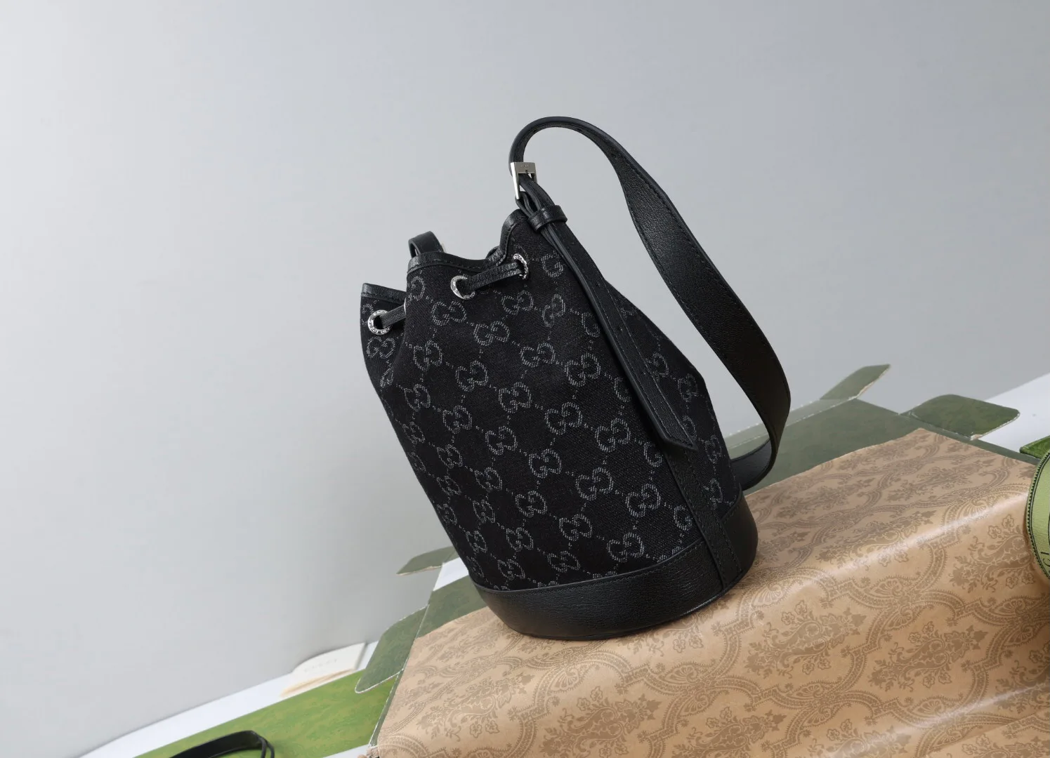 Women's Classic Handbags GUCCI 18065455