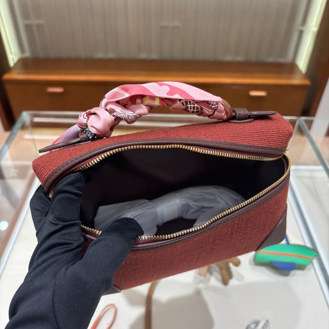 Women's Classic Handbags LOUIS VUITTON 18126561