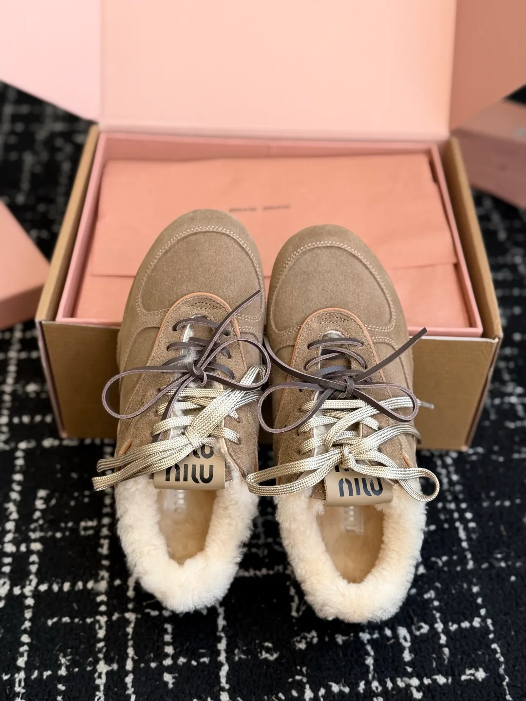 Women's Sneakers MIU MIU 18309205