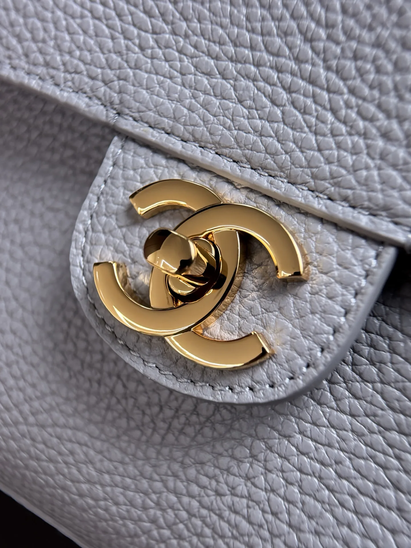 Классические Сумки Женские Chanel 18588963