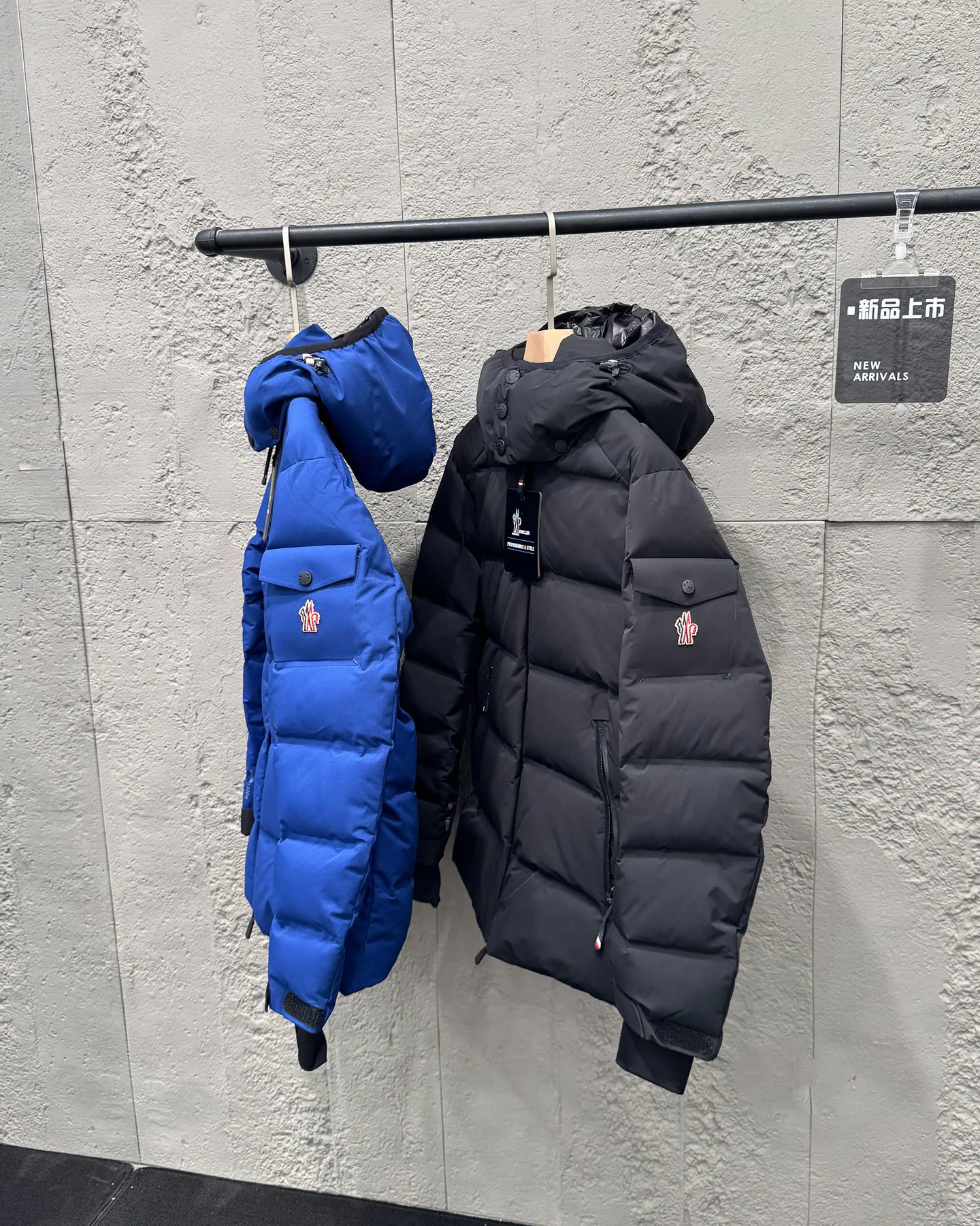 Men's Jackets And Down Jackets MONCLER 17942231
