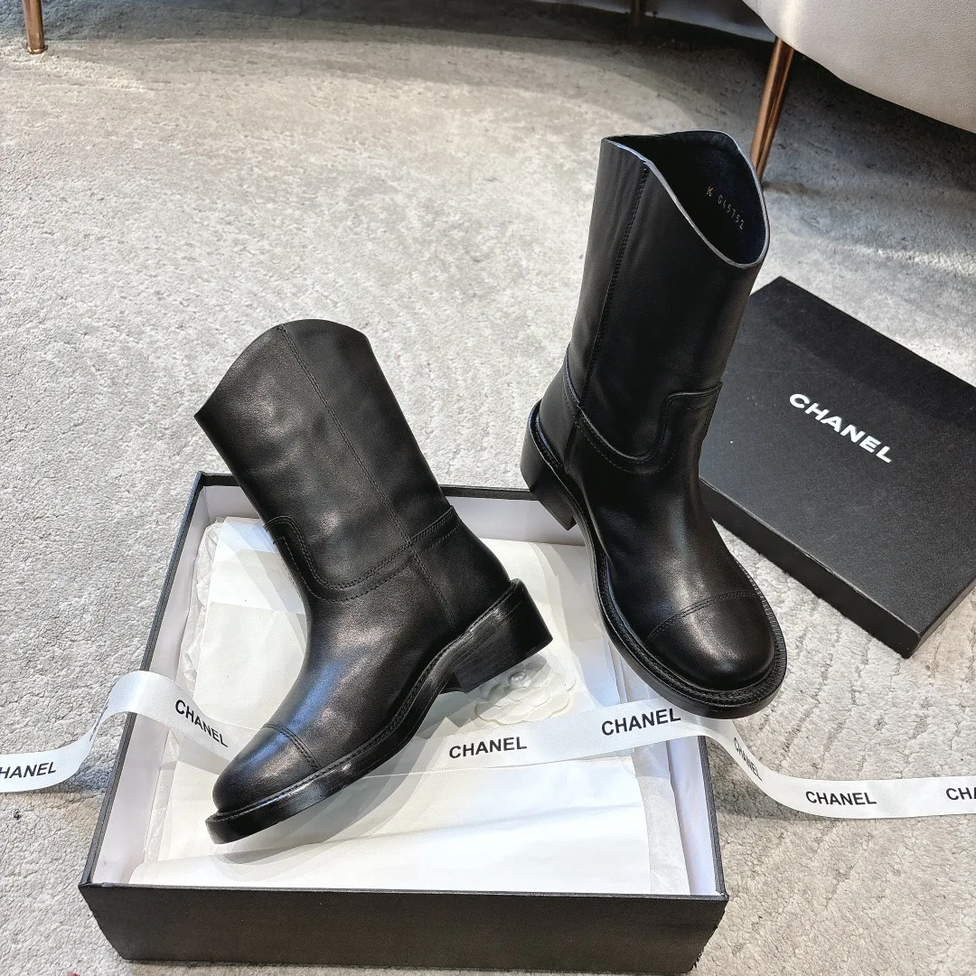 Women's Boots CHANEL 18154624
