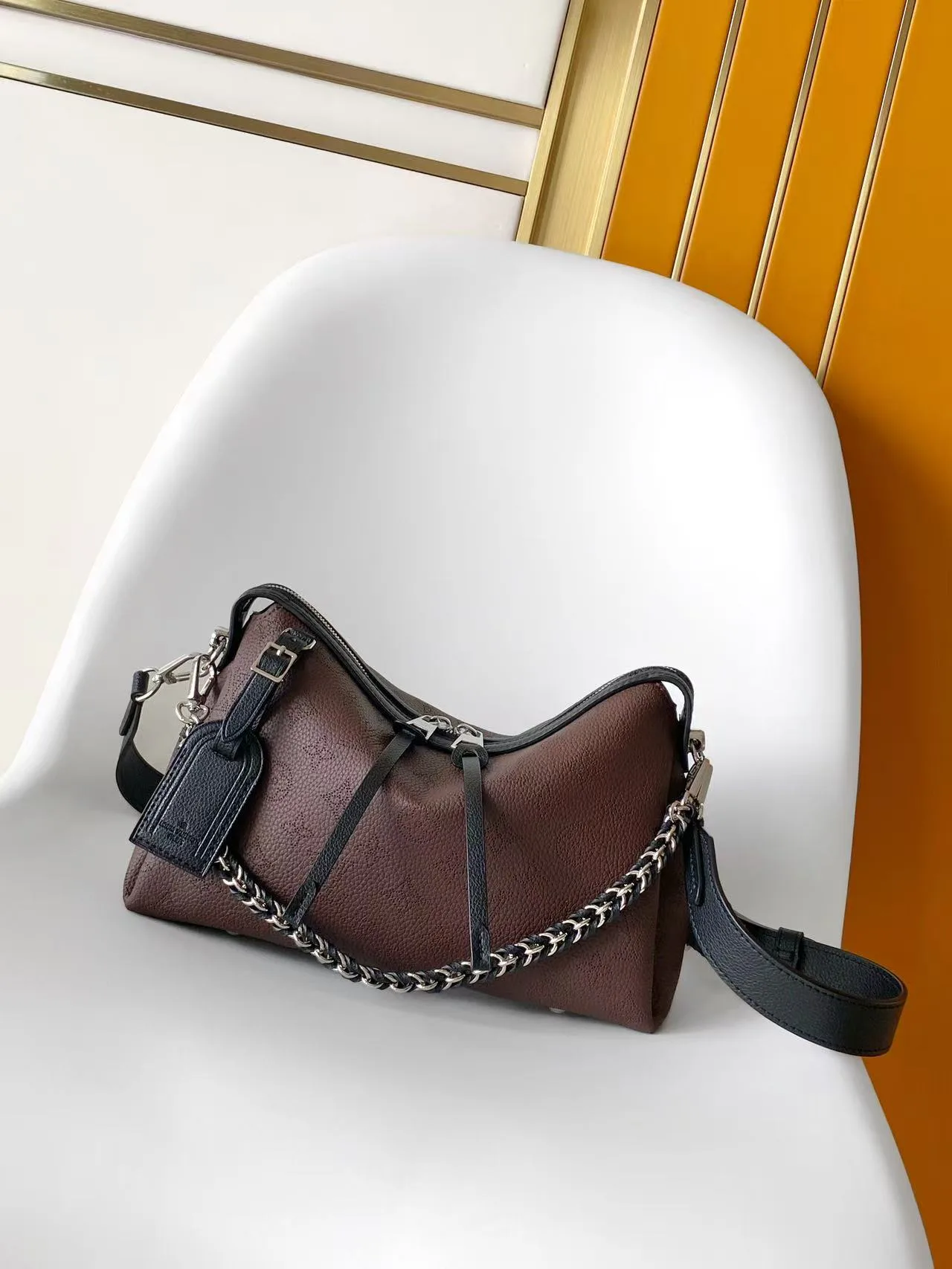 Классические Сумки Женские Louis Vuitton 18560502