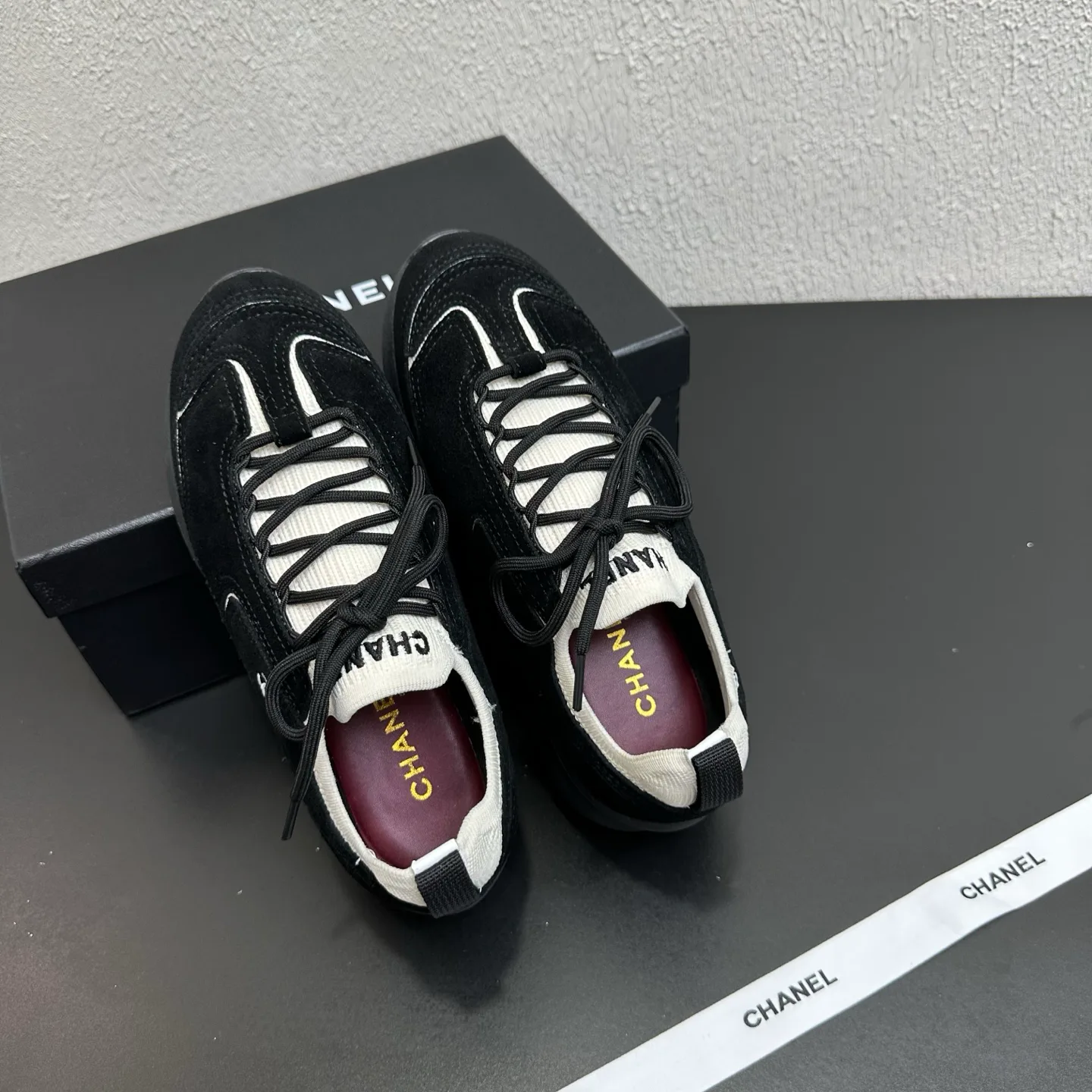 Women's Sneakers CHANEL 17934451