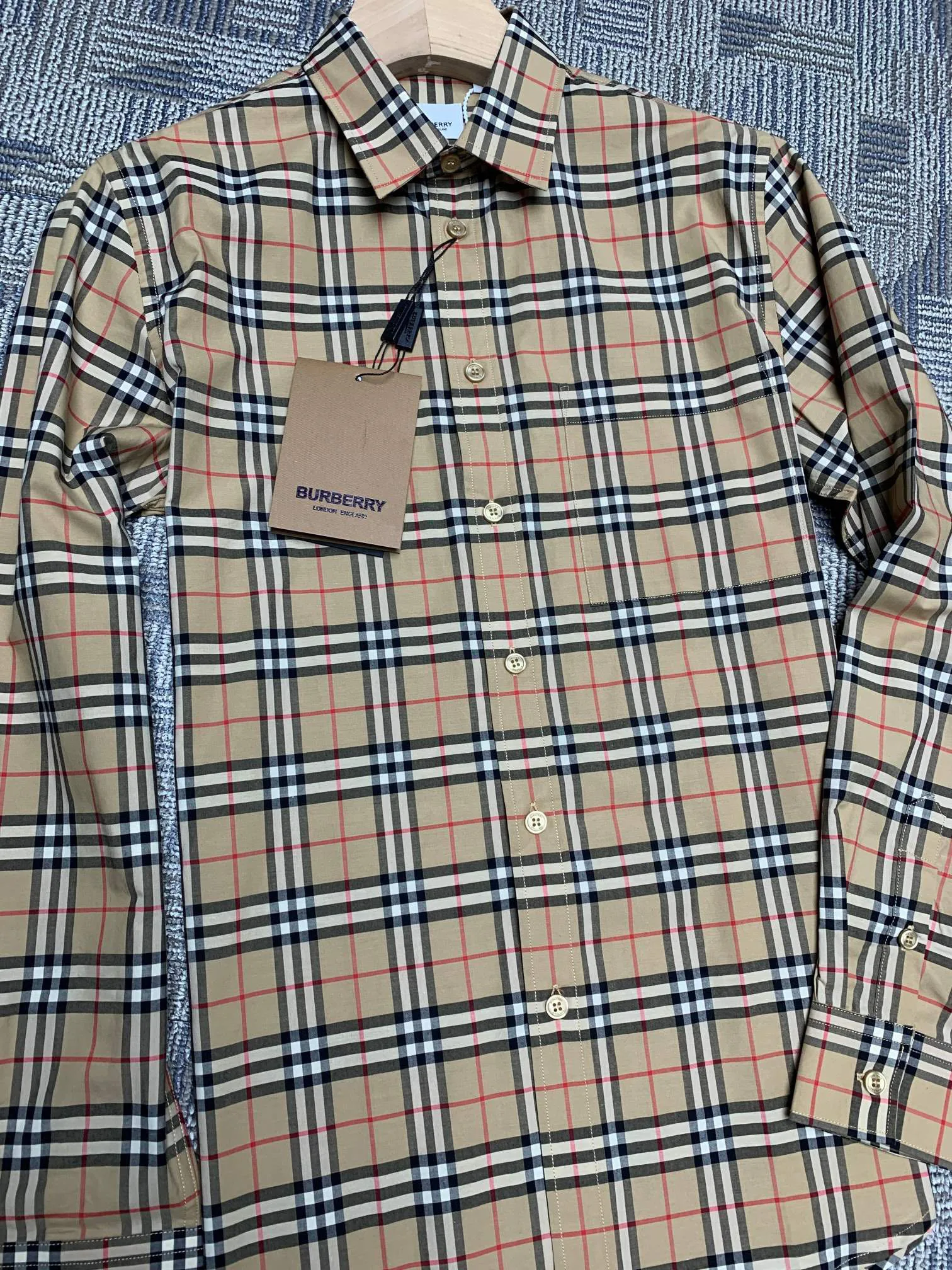 Men's Shirts BURBERRY 17967408