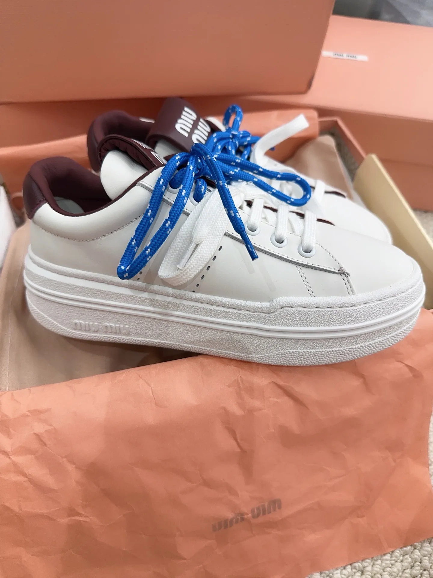 Women's Sneakers MIU MIU 18041147