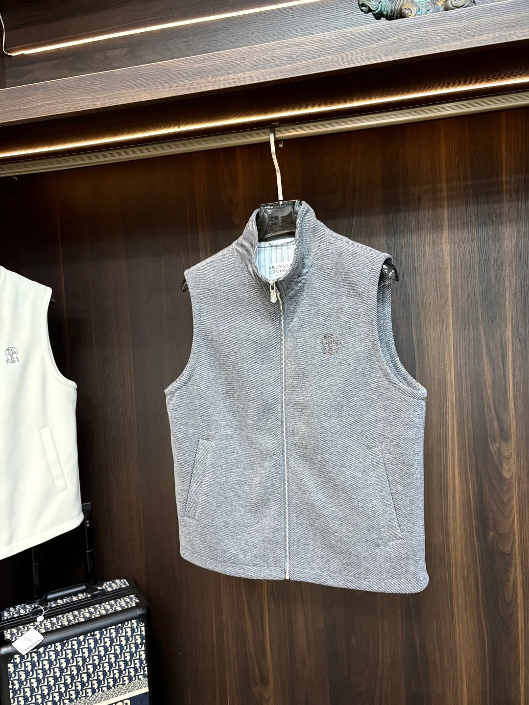 Men's Vests BRUNELLO CUCINELLI 18206164