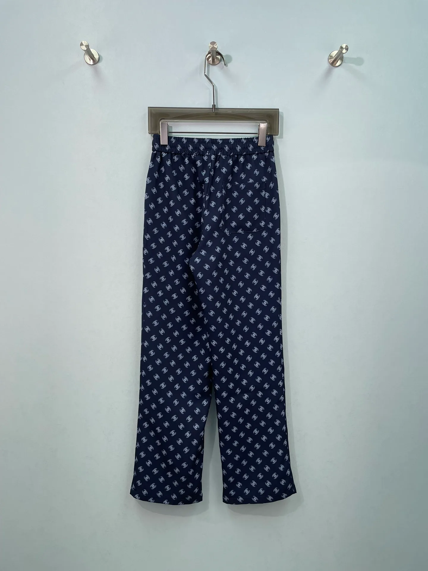 Women's Trousers CHANEL 18359072