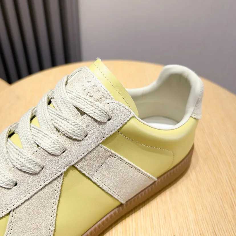 Women's Sneakers MAISON MARGIELA 17286724
