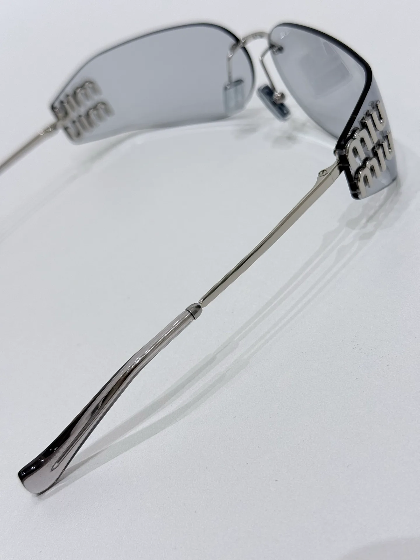 Glasses MIU MIU 16951426