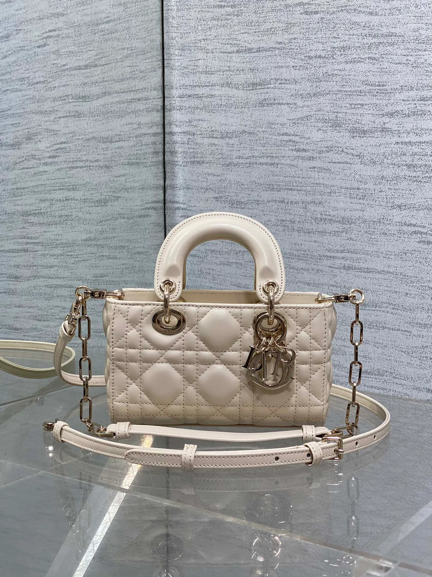 Women's Classic Handbags CHRISTIAN DIOR 17770371