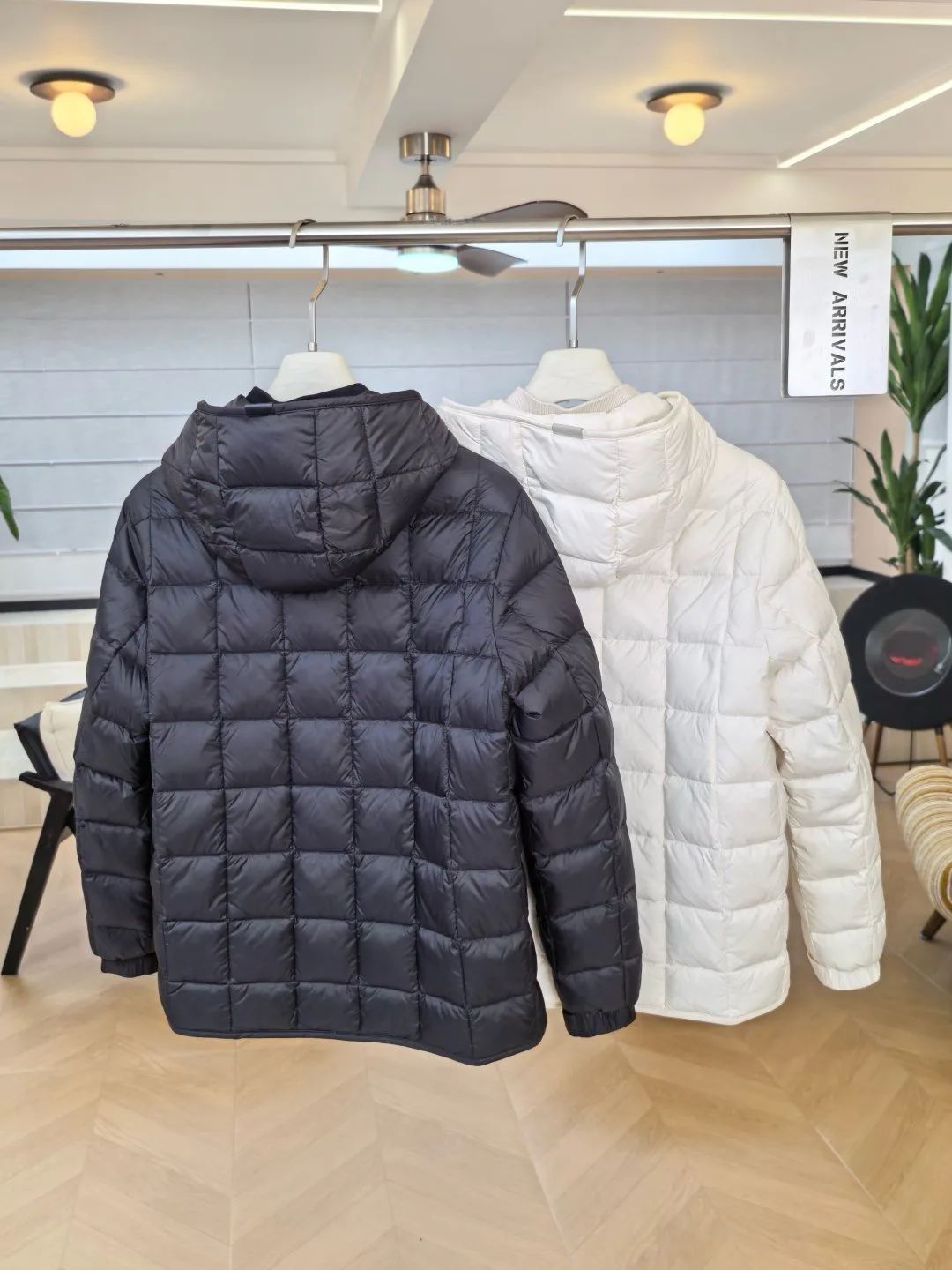 Men's Jackets And Down Jackets MONCLER 18289241