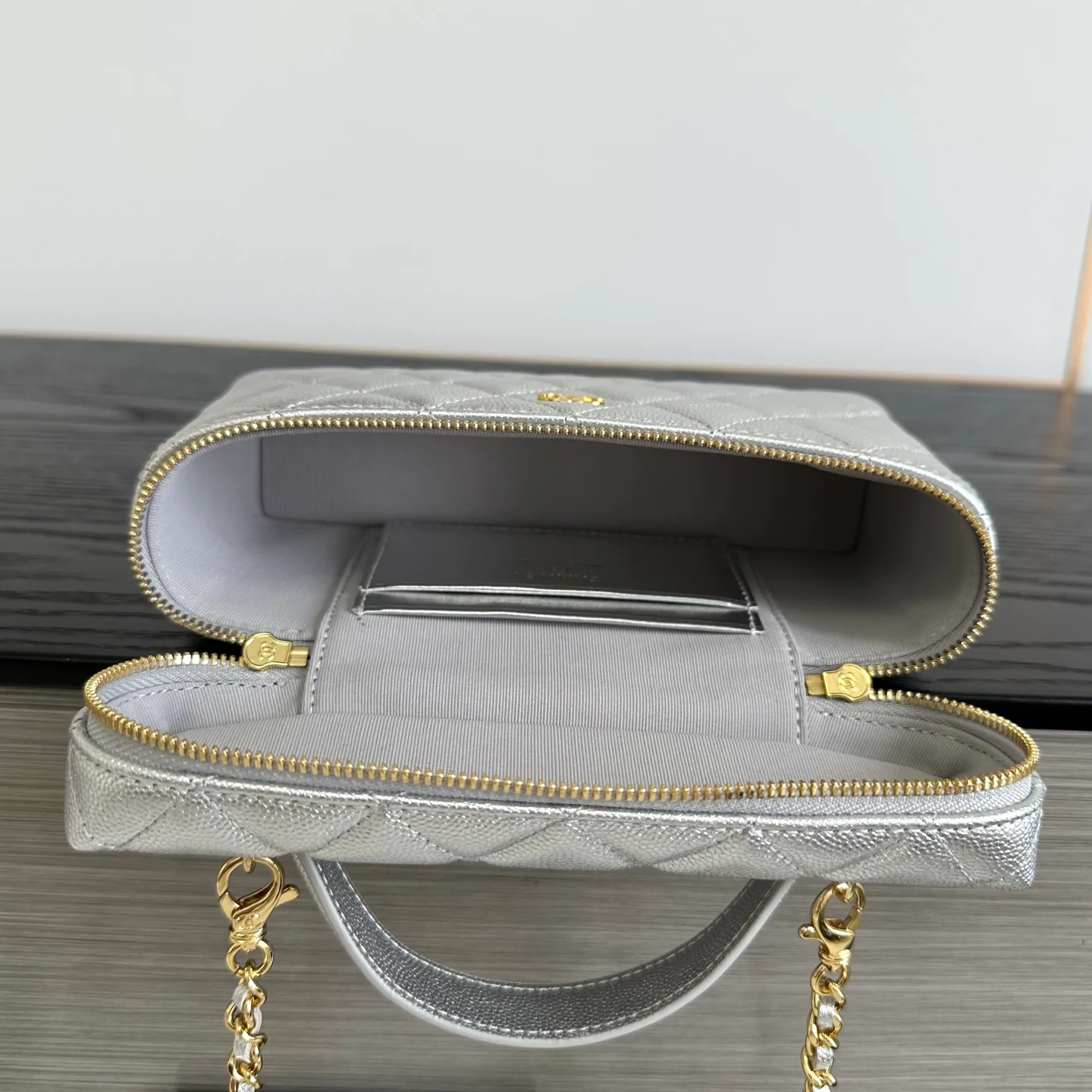 Women's Classic Handbags CHANEL 18186217