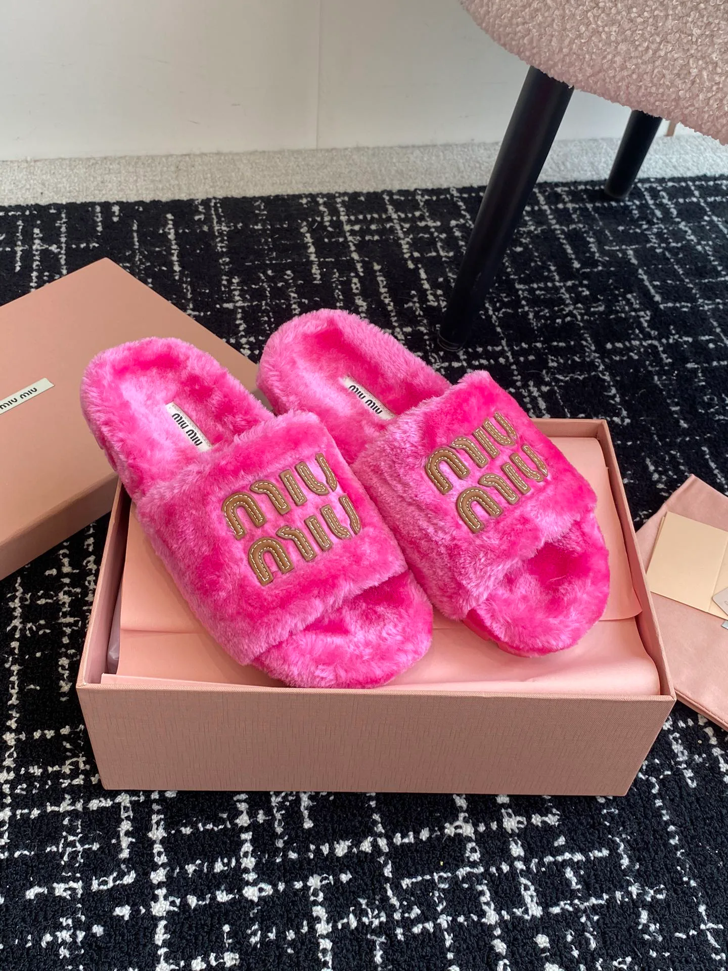 Women's Slippers MIU MIU 18241533