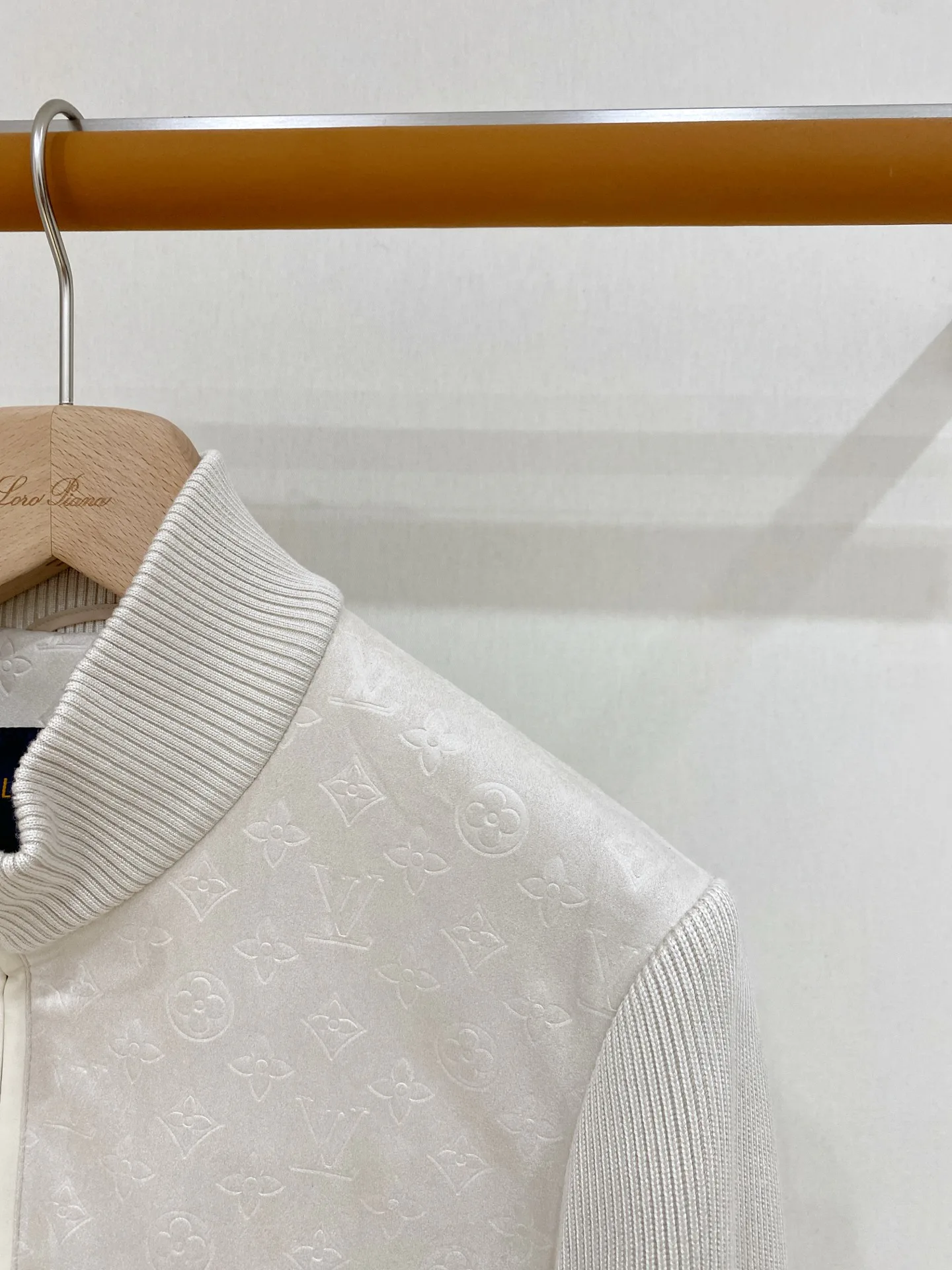 Men's Jackets And Down Jackets LOUIS VUITTON 18368825