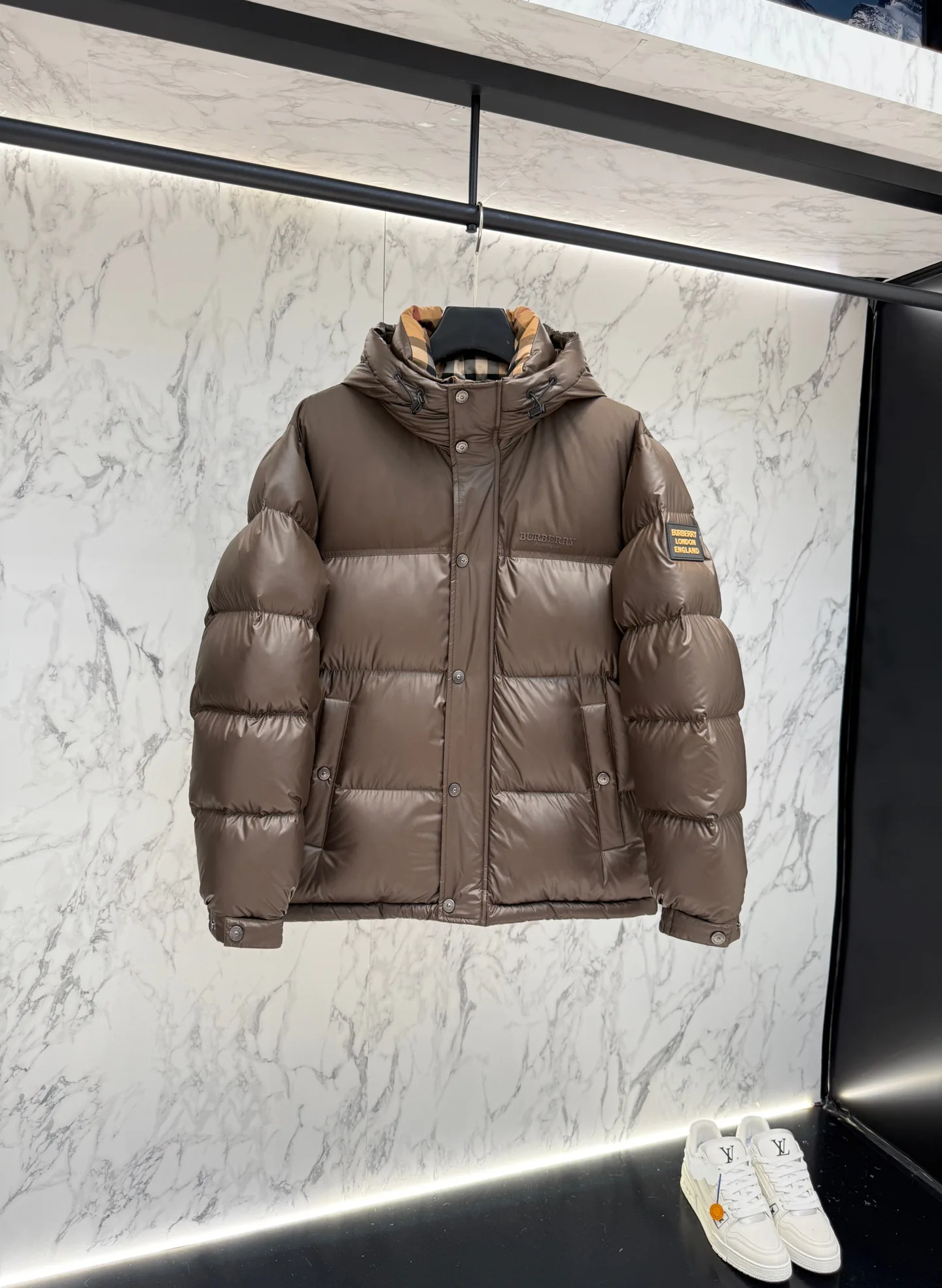 Women's Jackets And Down Jackets BURBERRY 18537394