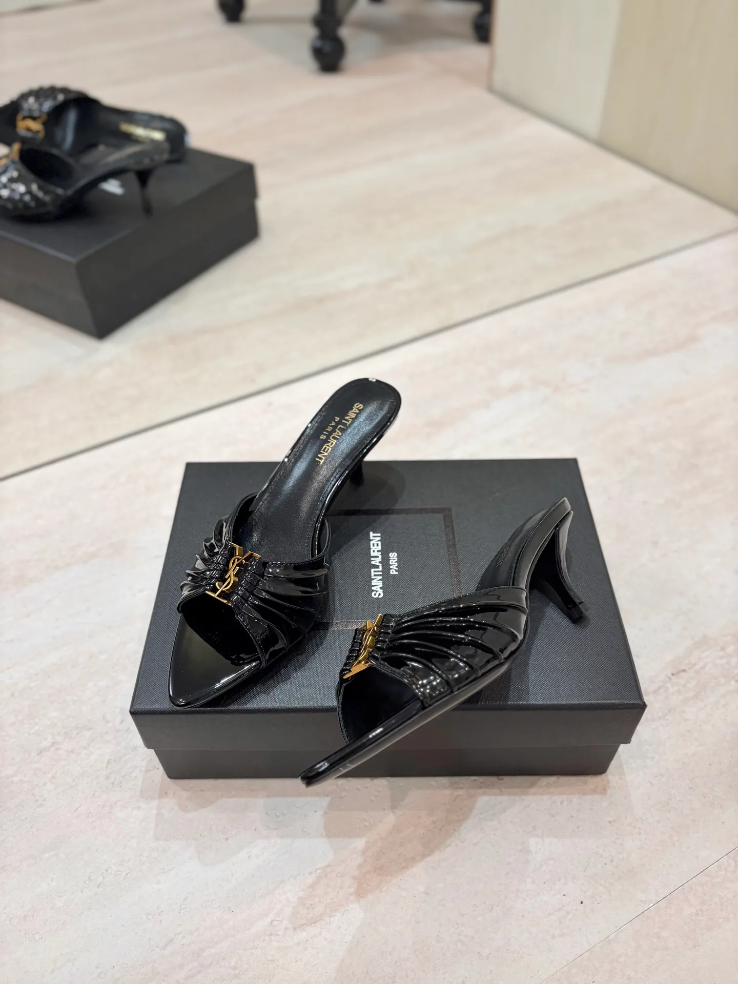 Women's Mules And Clogs SAINT LAURENT 17476081
