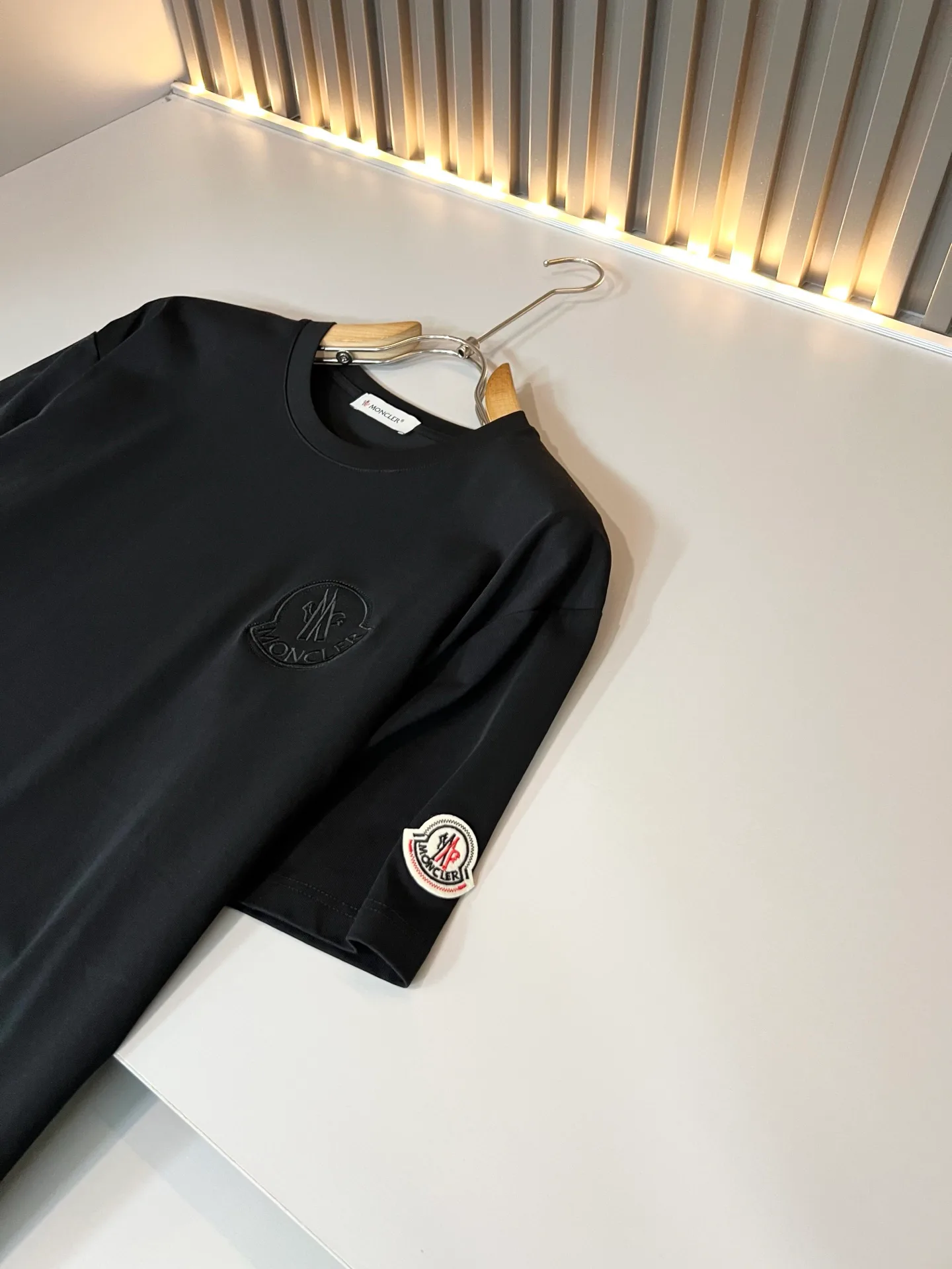 Men's T-Shirts MONCLER 18446418