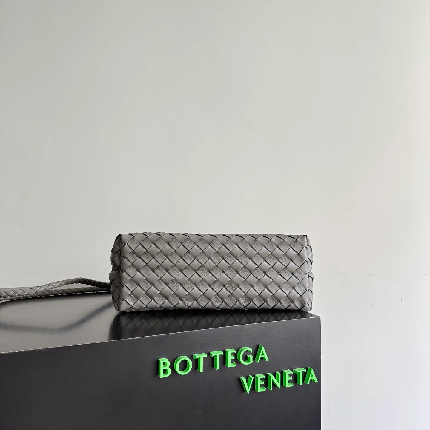 Women's Classic Handbags BOTTEGA VENETA 18321475