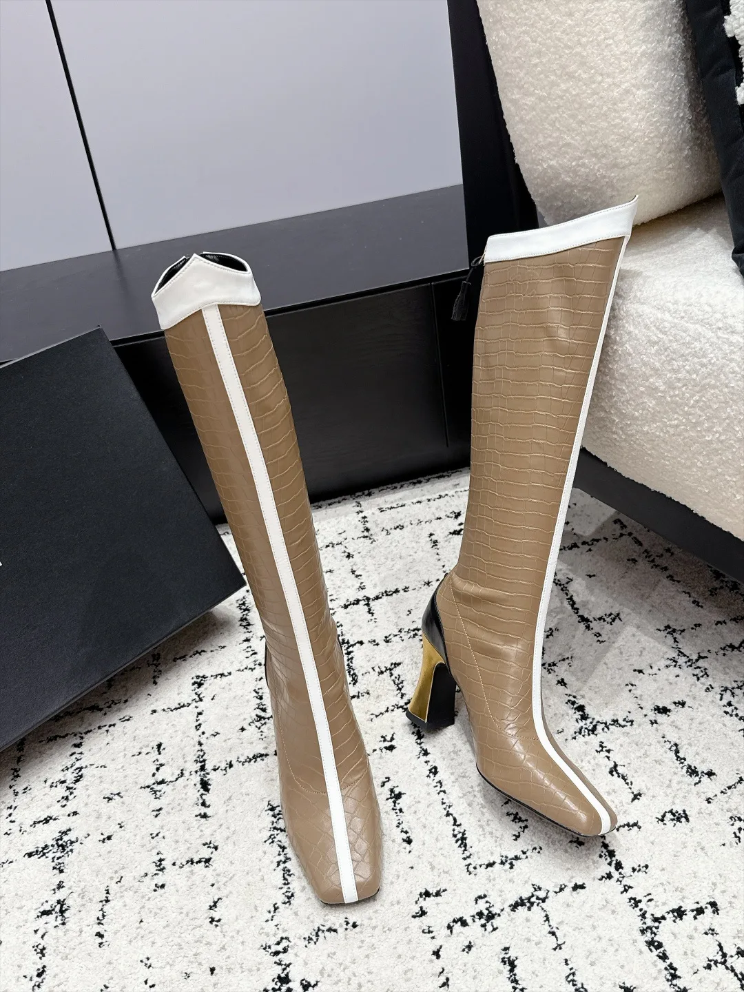 Women's Boots CHANEL 18406508