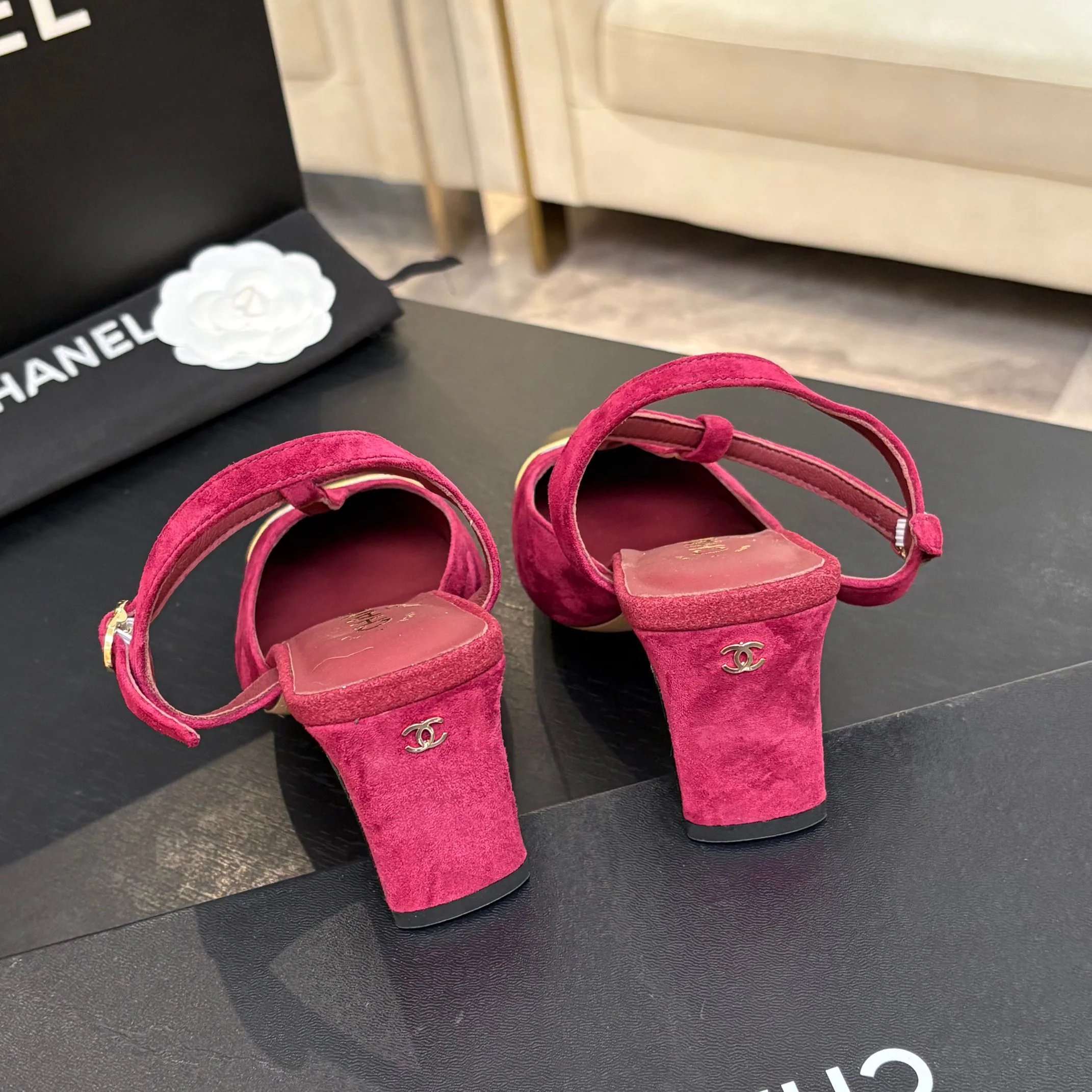 Women's Heels CHANEL 17448379