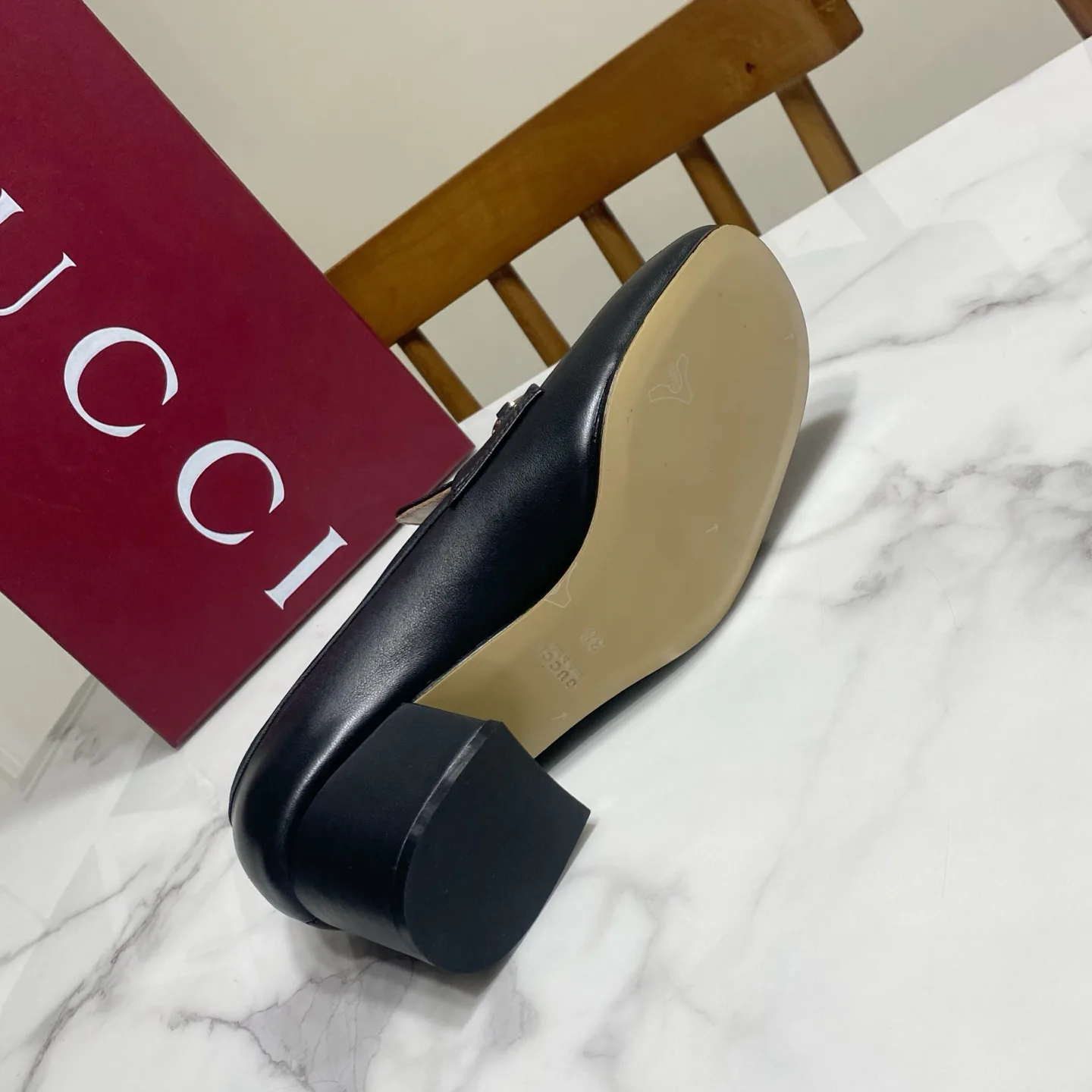 Women's Loafers And Moccasins GUCCI 17570587