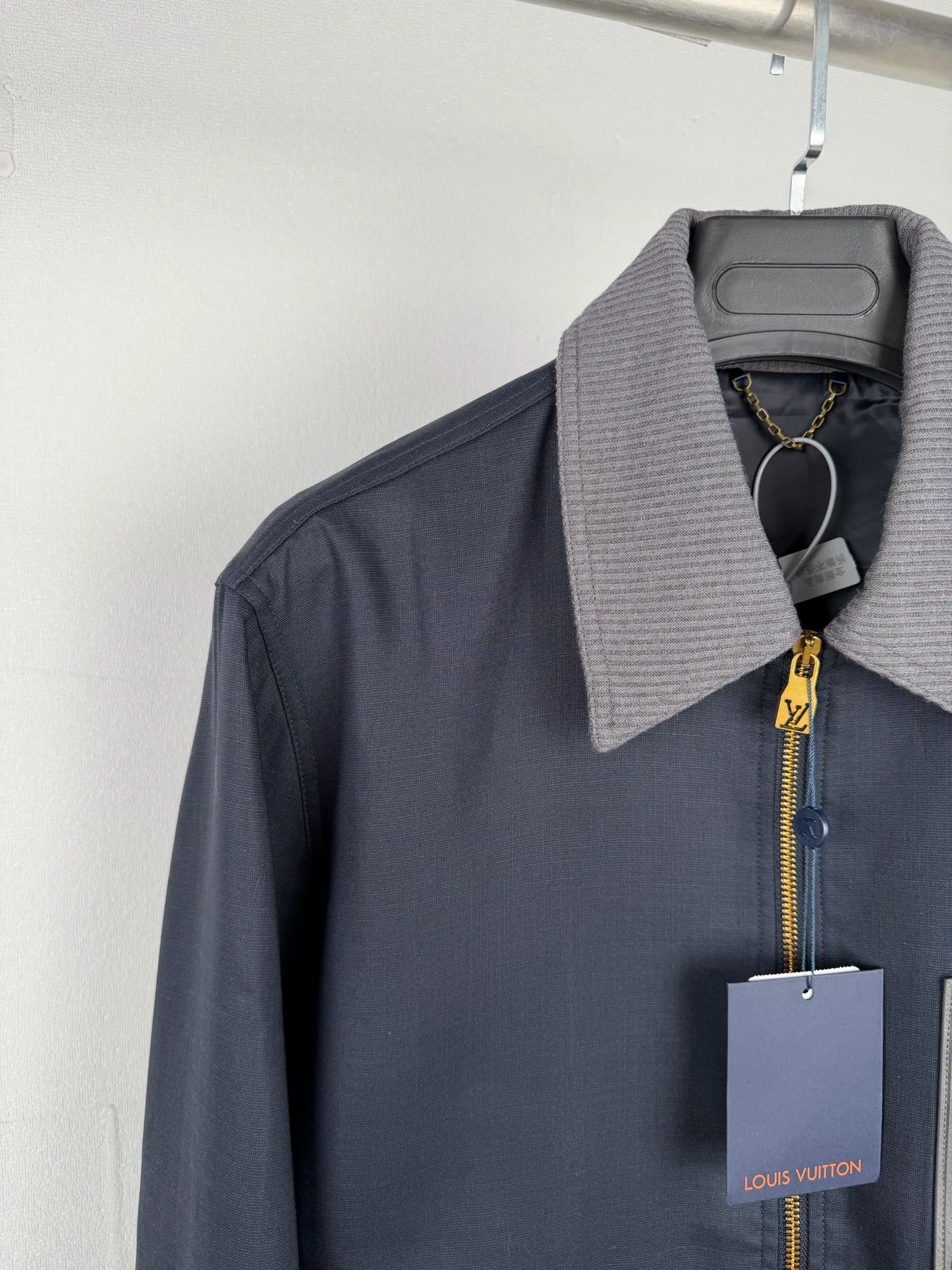 Men's Jackets And Down Jackets LOUIS VUITTON 18069168