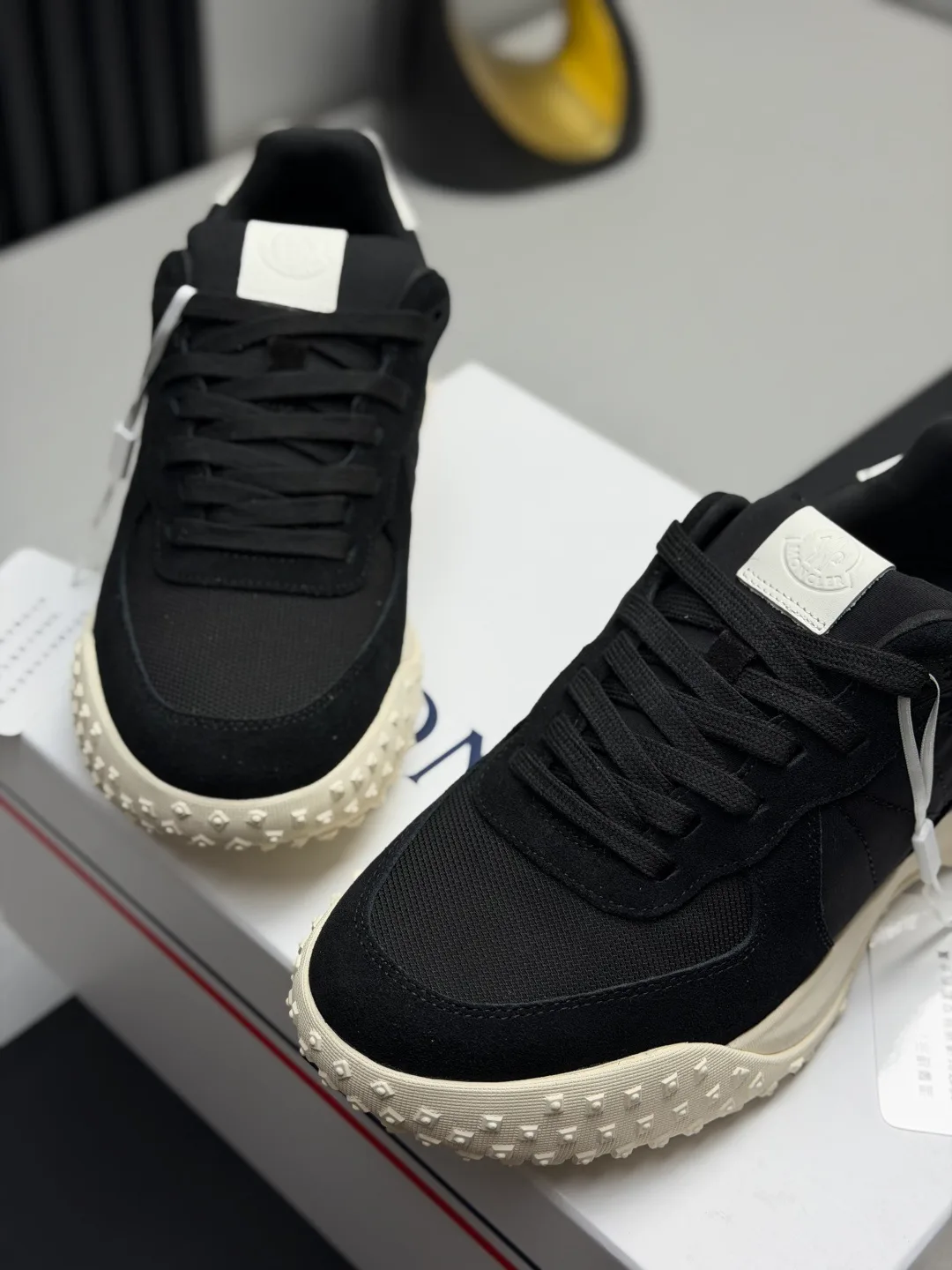 Кроссовки Мужские Moncler 18677604