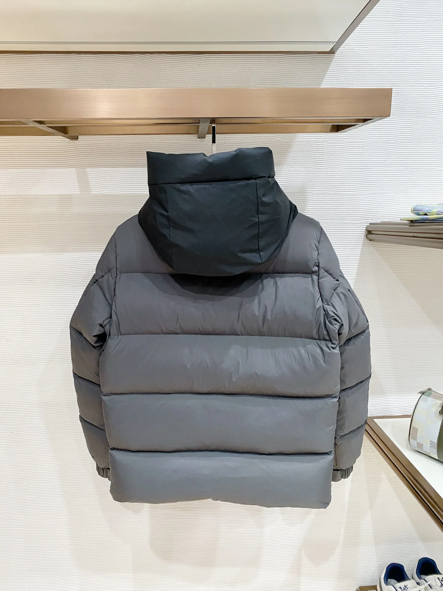 Куртки И Пуховики Мужские Moncler 18645486