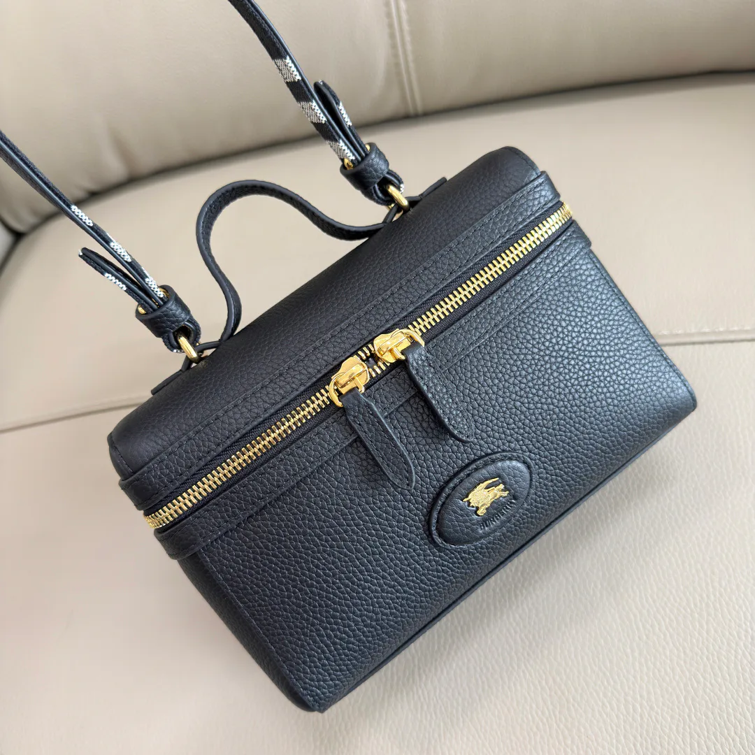 Women's Classic Handbags BURBERRY 18362278