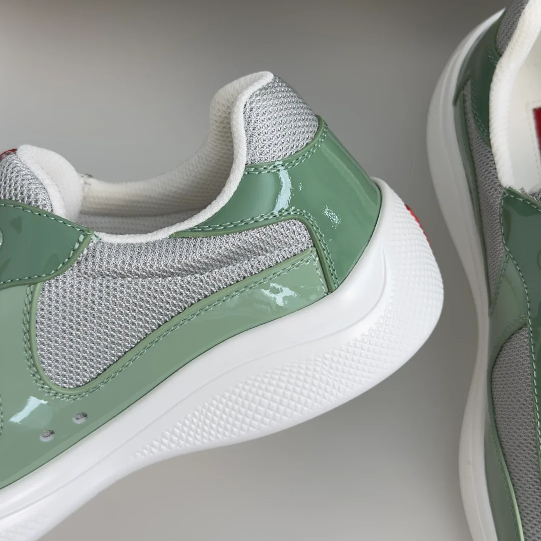 Men's Sneakers PRADA 17803085