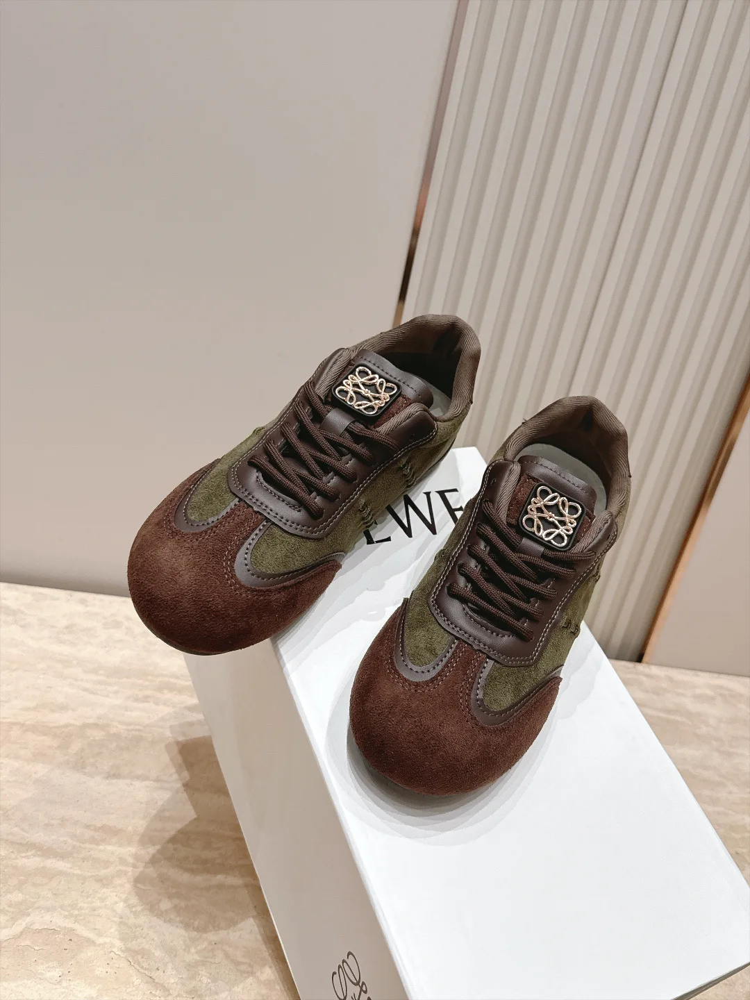 Women's Sneakers LOEWE 18286003