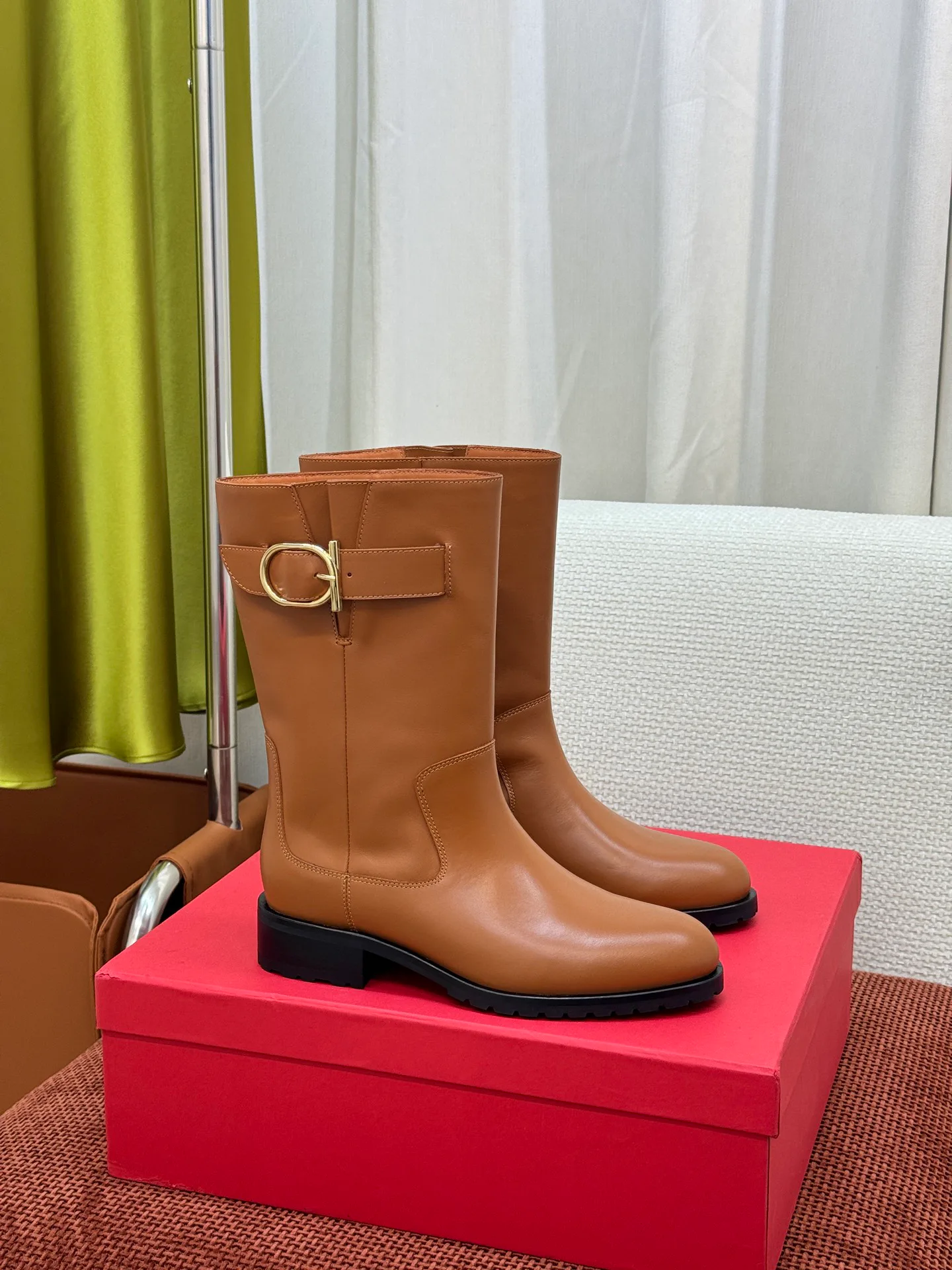 Women's Boots SALVATORE FERRAGAMO 18341973