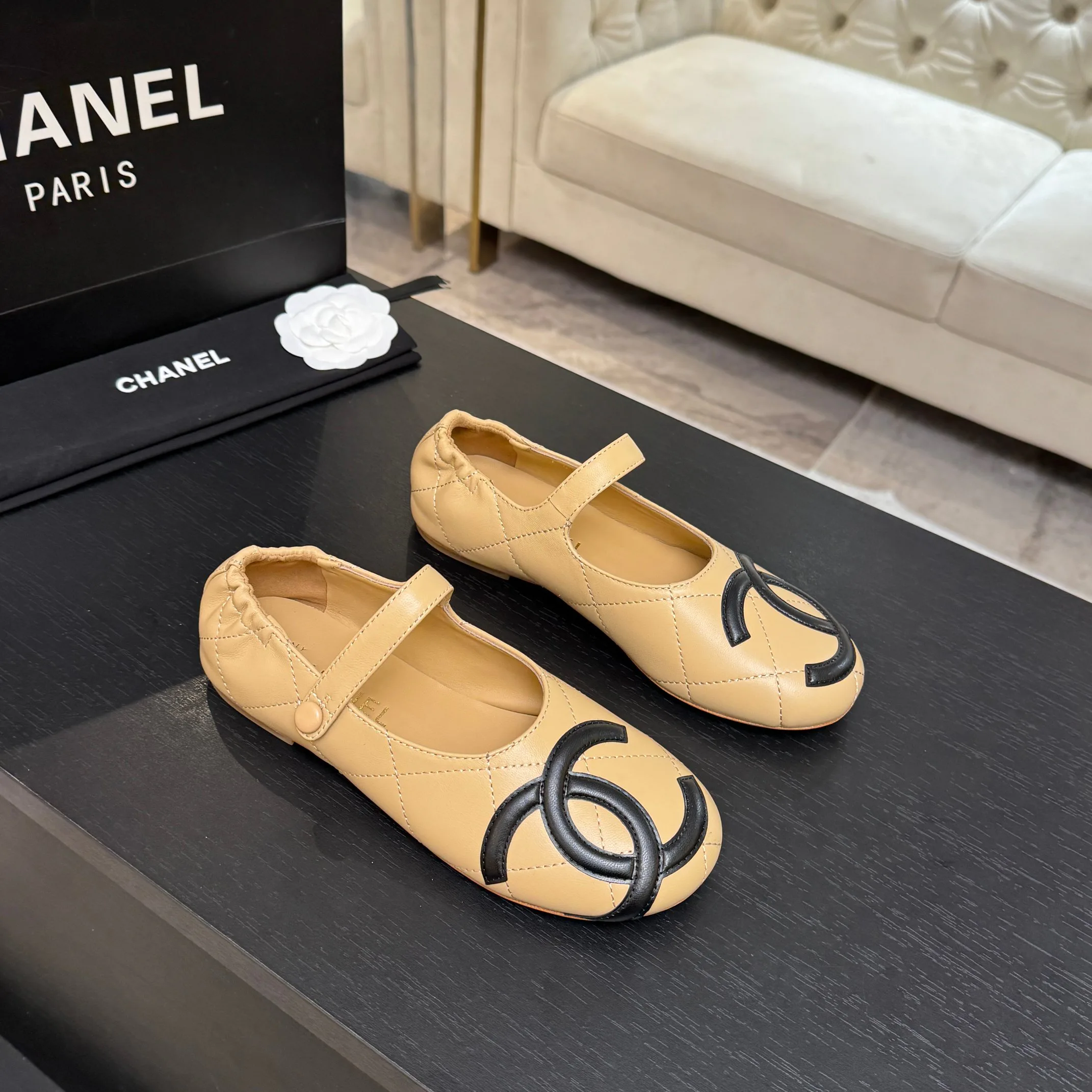 Women's Ballet Flats CHANEL 17946241