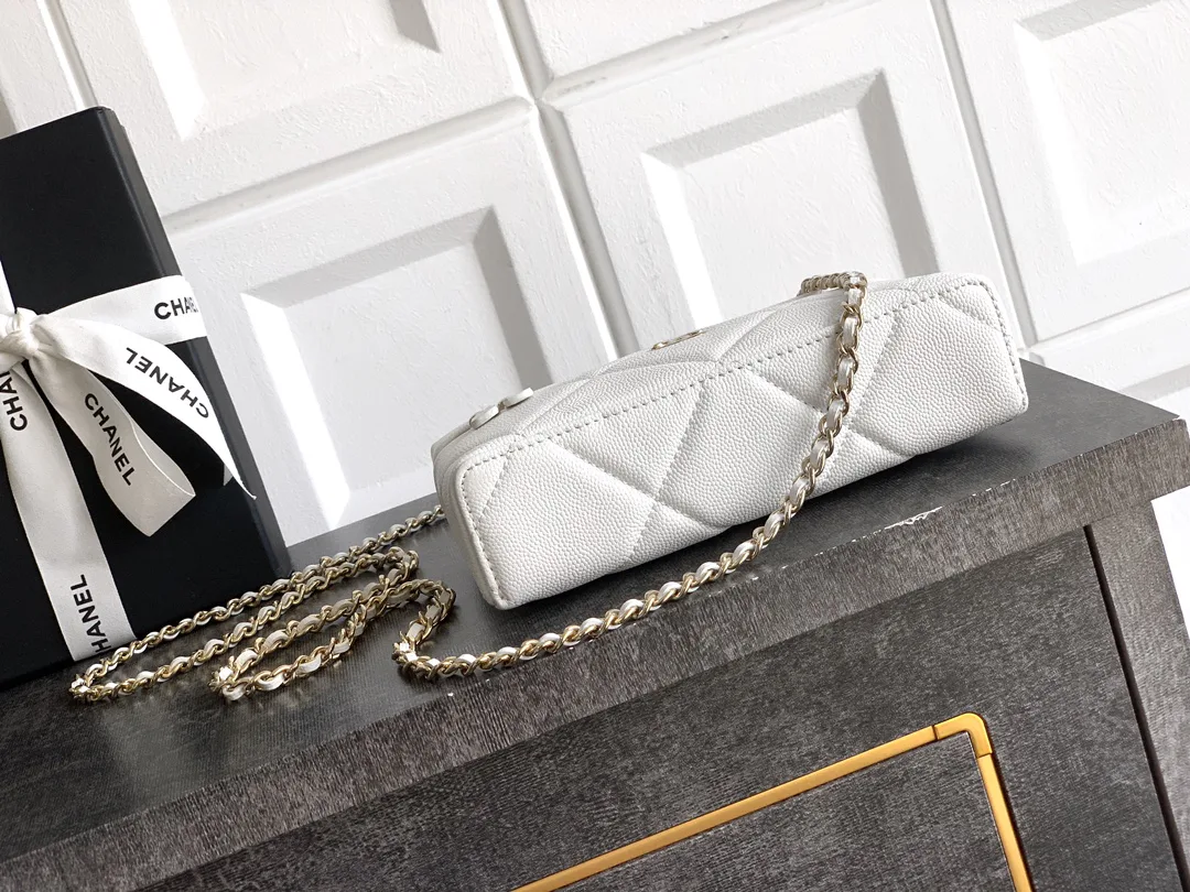 Классические Сумки Женские Chanel 18588847