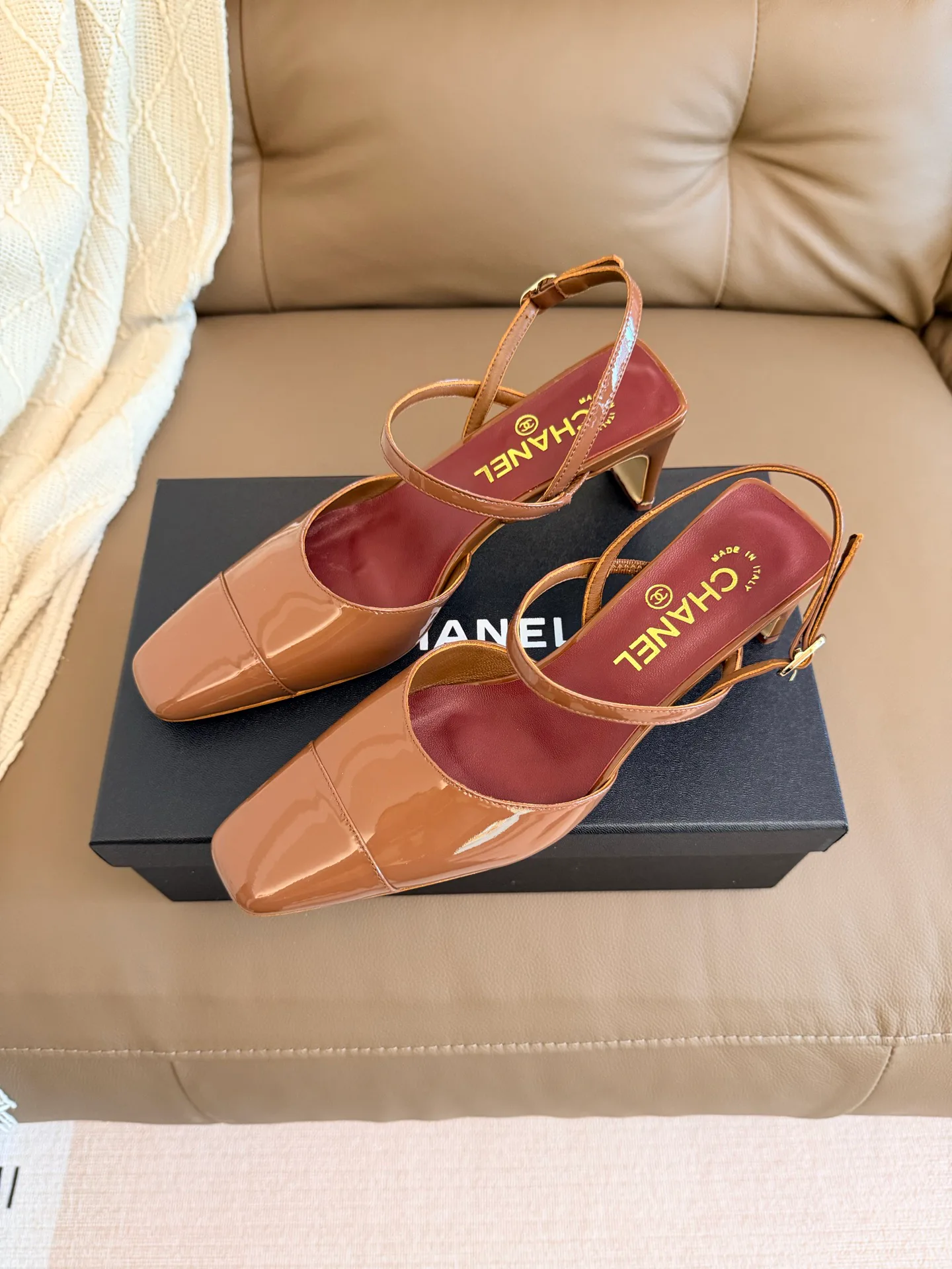 Women's Open-Toe Sandals CHANEL 17510574