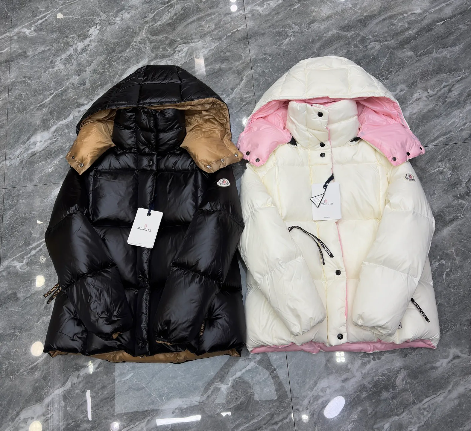 Women's Jackets And Down Jackets MONCLER 17568656