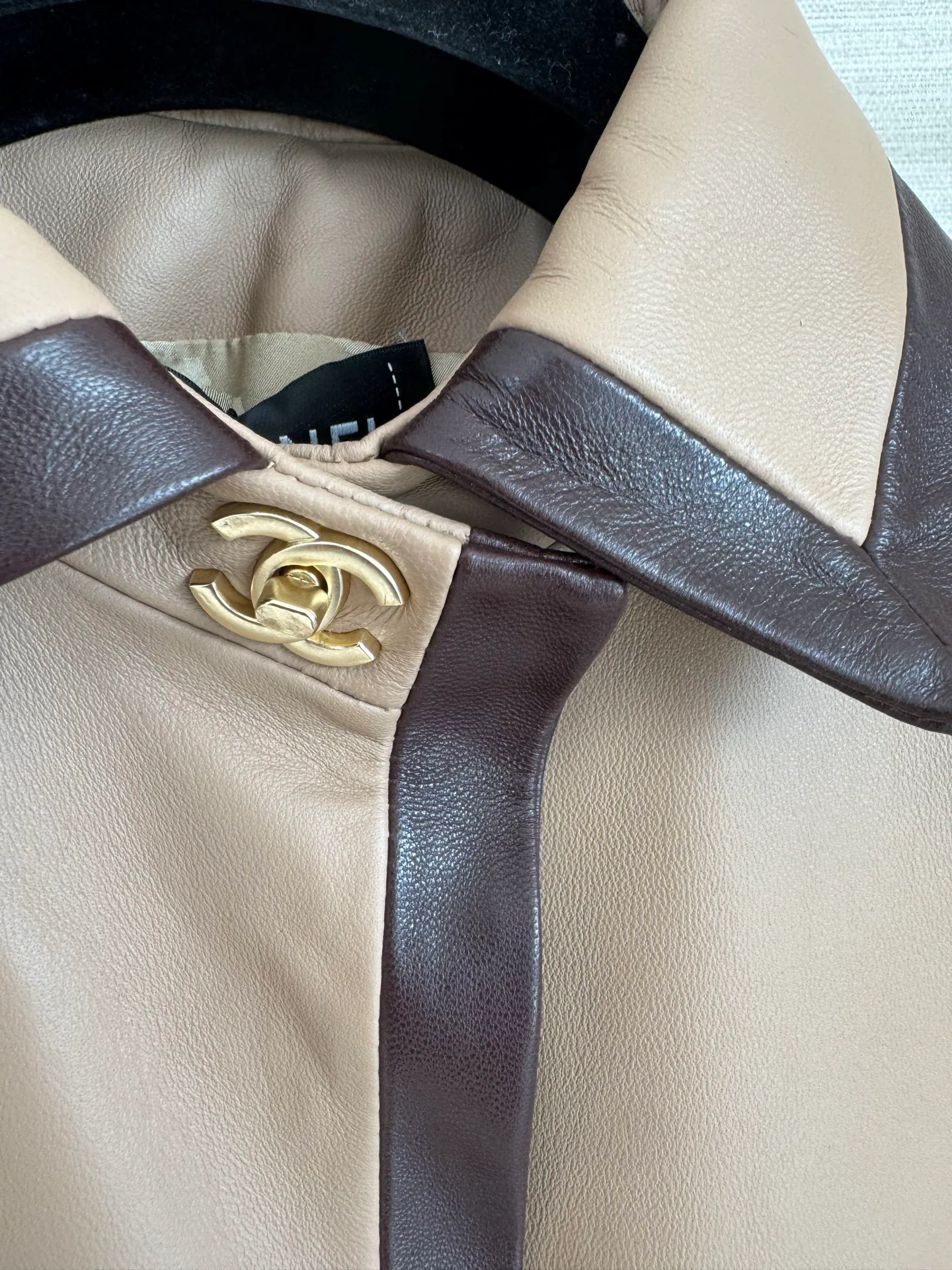 Women's Leather Jackets And Sheepskin Coats CHANEL 17925708