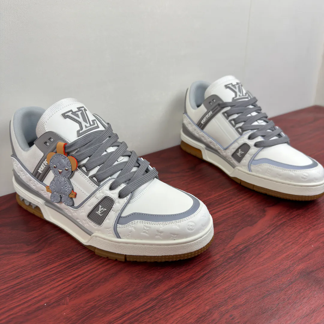 Кроссовки Мужские Louis Vuitton 18580850