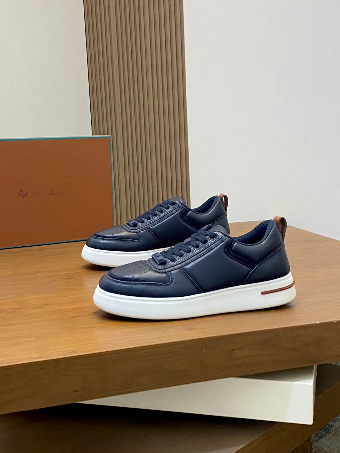 Men's Sneakers LORO PIANA 18079041